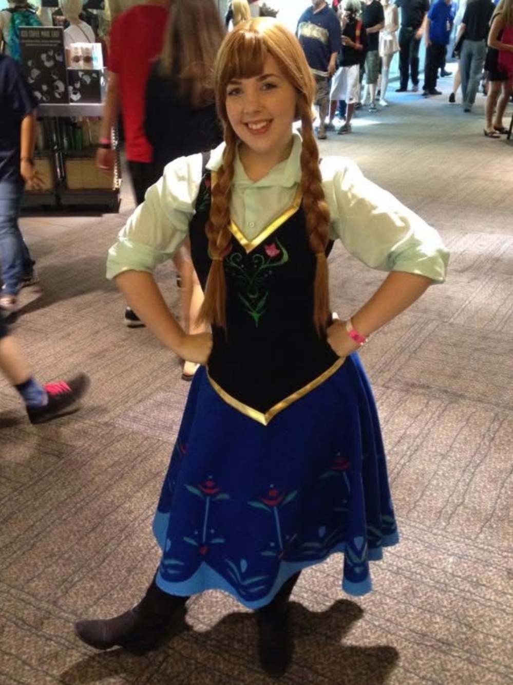 Anna Frozen Cosplay Wig - Picture 5 of 5